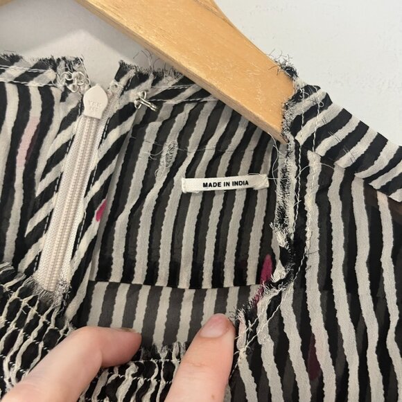Isabel Marant Black & White Stripe Ruffle Sleeve V Neck Blouse Size 34 - Picture 3 of 6
